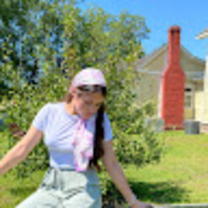 Meet your Posher, Sarah